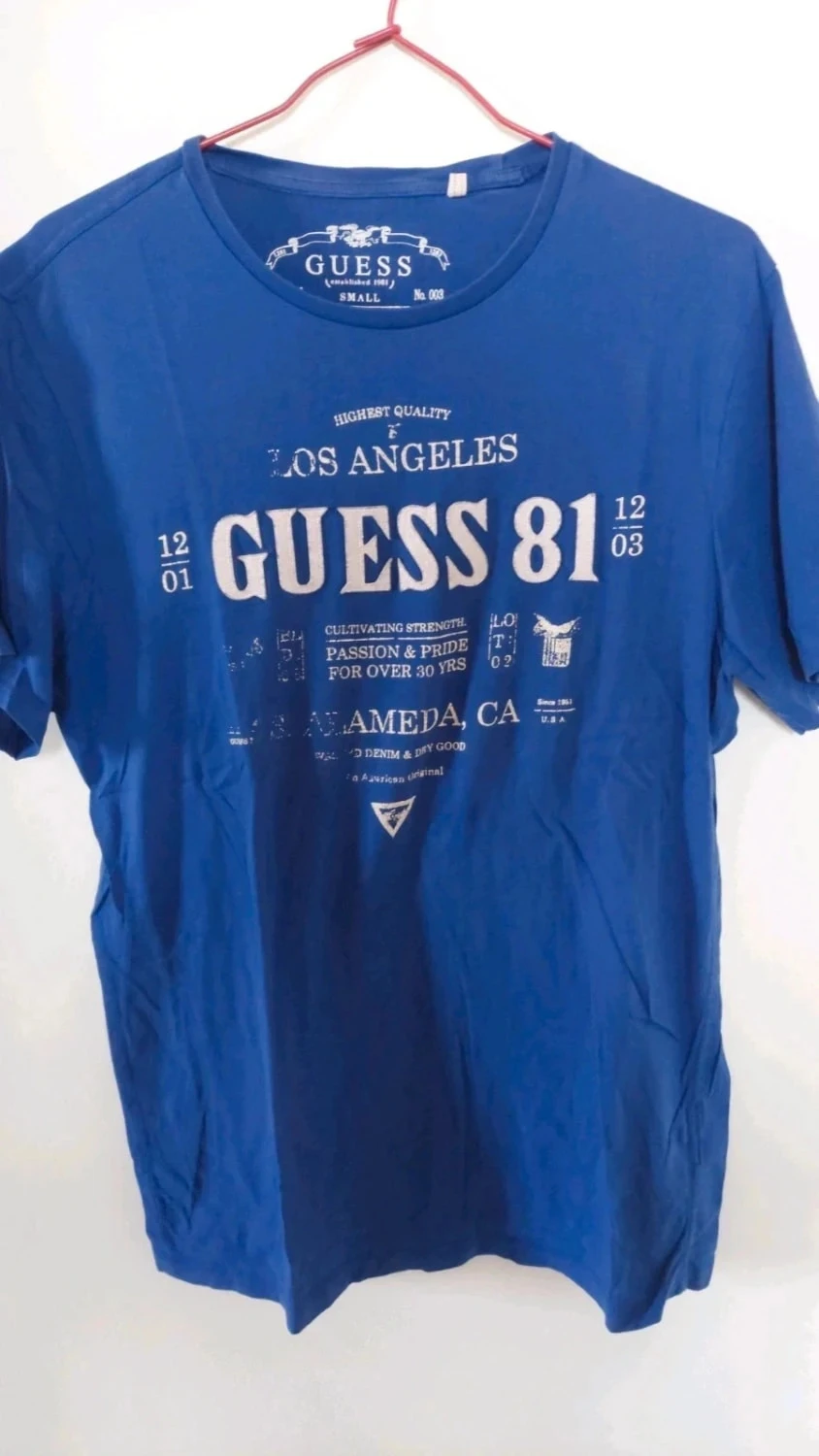 Tee-shirts Guess taille S